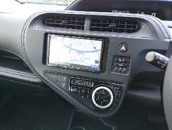 TOYOTA AQUA 2019 Image 10