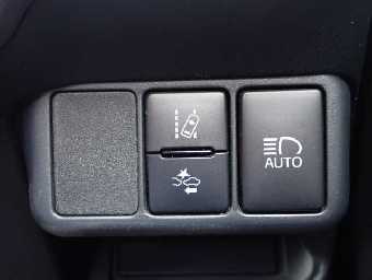 TOYOTA AQUA 2018 Image 9