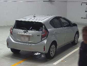 TOYOTA AQUA 2020 Image 2