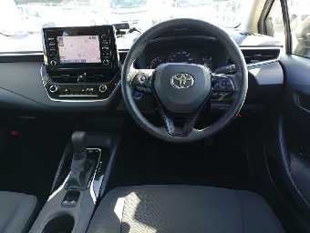 TOYOTA COROLLA TOURING 2020 Image 9