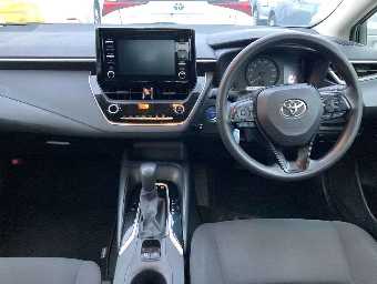 TOYOTA COROLLA TOURING 2020 Image 6