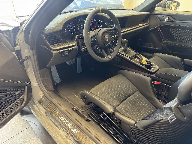 PORSCHE 911 2025 Image 35