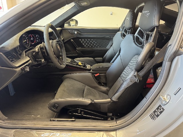 PORSCHE 911 2025 Image 36