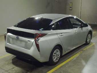 TOYOTA PRIUS 2018 Image 2