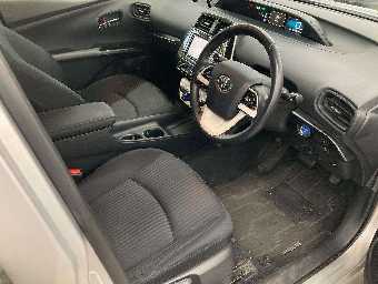 TOYOTA PRIUS 2018 Image 5