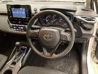 TOYOTA COROLLA TOURING 2020 Image 6