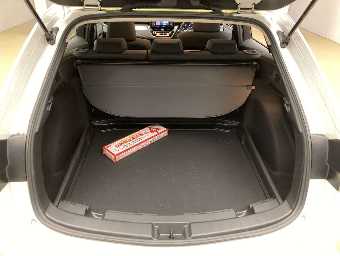 TOYOTA COROLLA TOURING 2020 Image 9