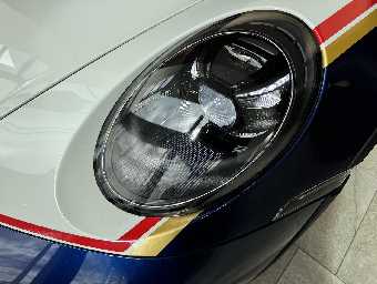 PORSCHE 911 2023 Image 13