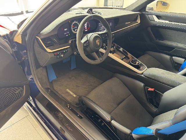 PORSCHE 911 2023 Image 31