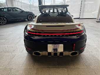 PORSCHE 911 2023 Image 6