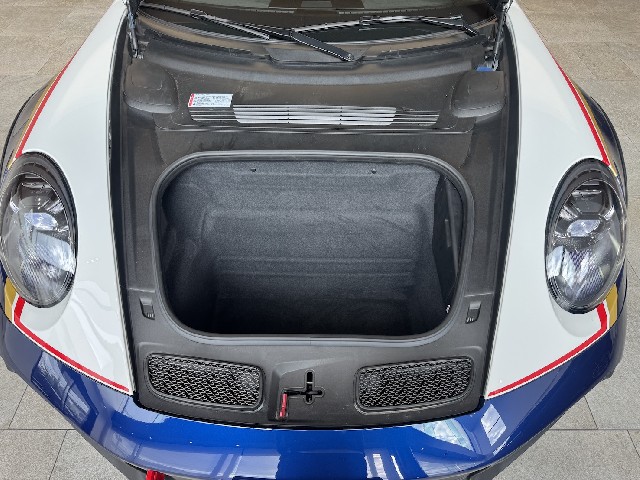 PORSCHE 911 2023 Image 58