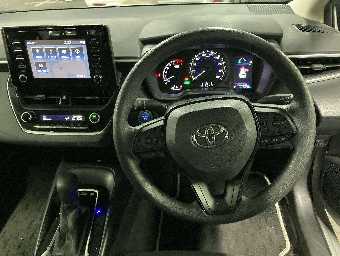 TOYOTA COROLLA TOURING 2020 Image 9