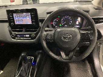 TOYOTA COROLLA TOURING 2019 Image 9