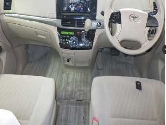 TOYOTA ESTIMA 2012 Image 5