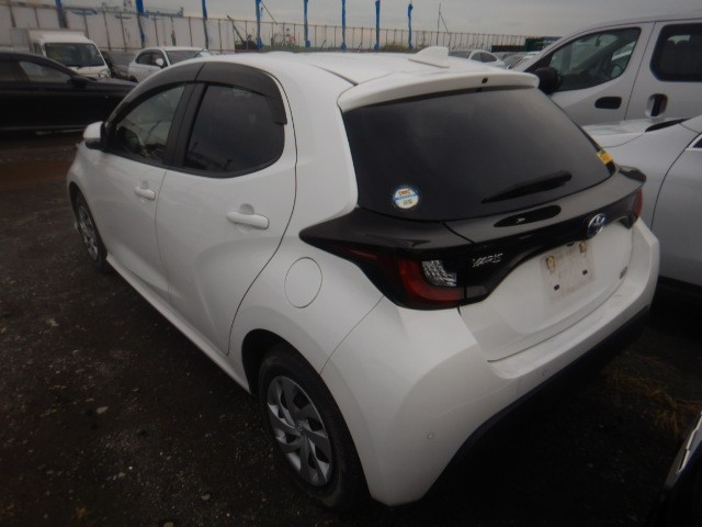 TOYOTA YARIS 2022 Image 19