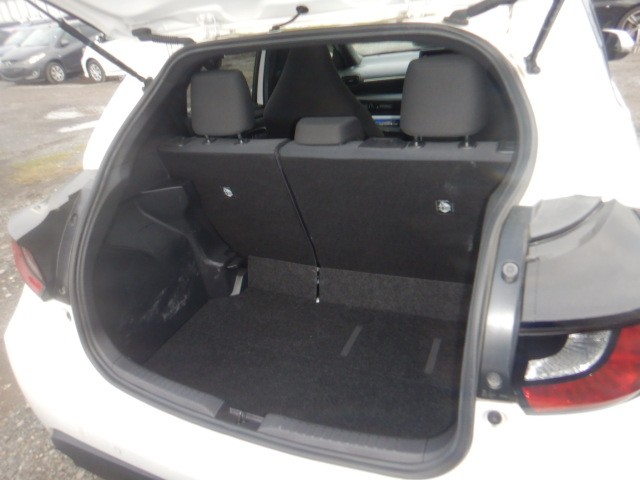 TOYOTA YARIS 2022 Image 24