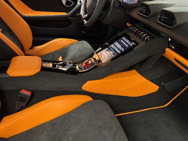 LAMBORGHINI HURACAN 2024 Image 43