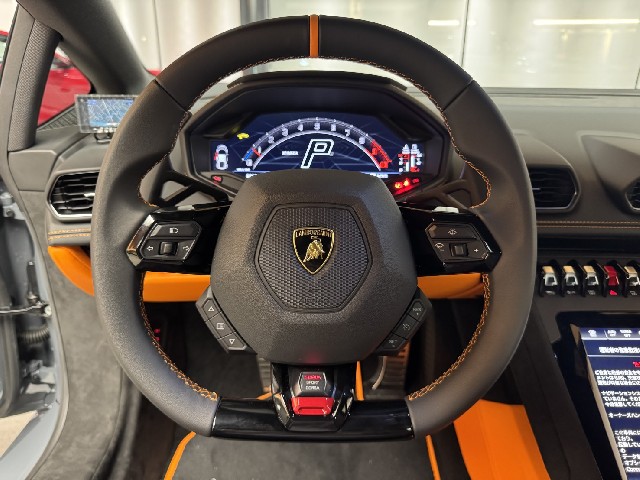 LAMBORGHINI HURACAN 2024 Image 45