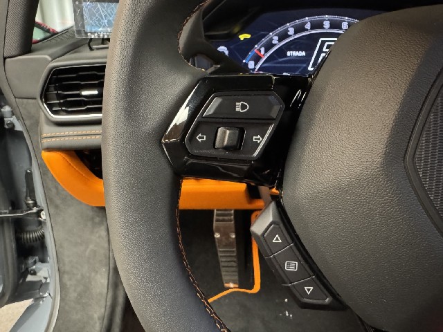 LAMBORGHINI HURACAN 2024 Image 46