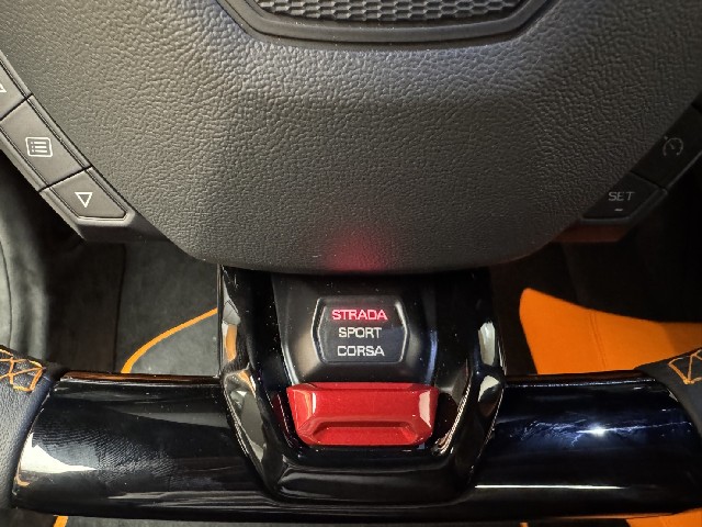 LAMBORGHINI HURACAN 2024 Image 48