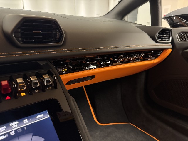 LAMBORGHINI HURACAN 2024 Image 55