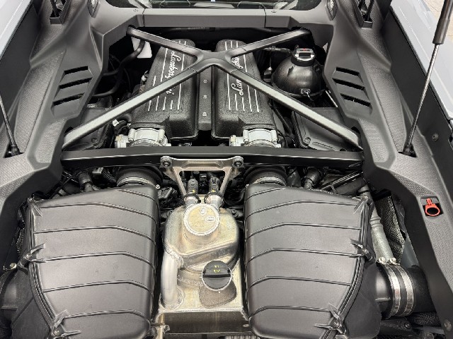 LAMBORGHINI HURACAN 2024 Image 58