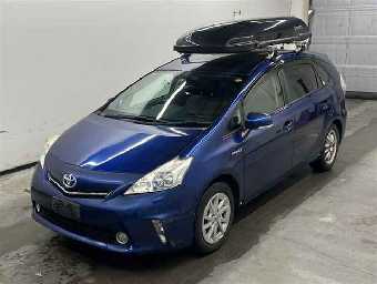 TOYOTA PRIUS ALPHA 2013 Image 4