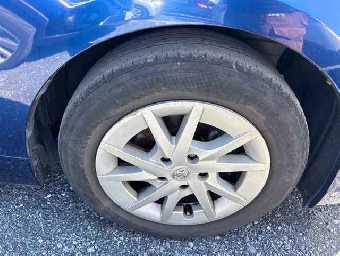 TOYOTA PRIUS ALPHA 2013 Image 9