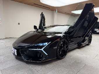 LAMBORGHINI REVUELTO 2025 Image 1