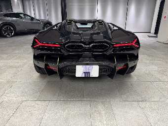 LAMBORGHINI REVUELTO 2025 Image 16