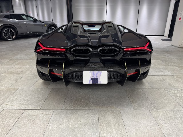 LAMBORGHINI REVUELTO 2025 Image 22