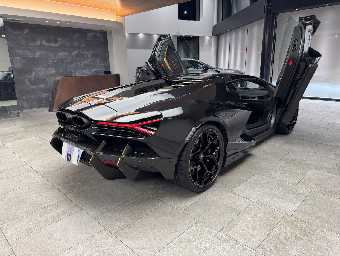 LAMBORGHINI REVUELTO 2025 Image 5