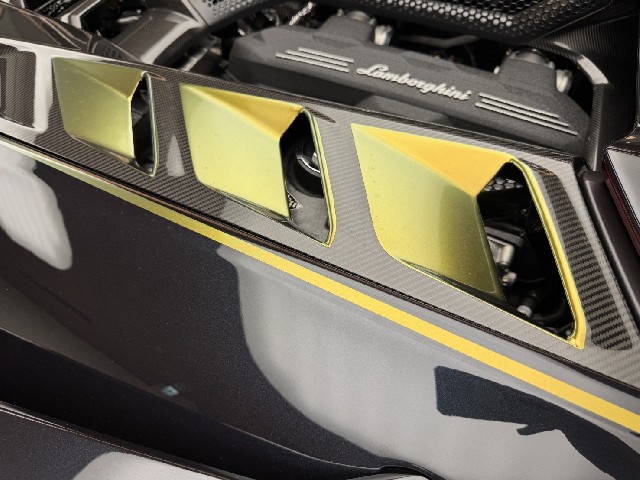 LAMBORGHINI REVUELTO 2025 Image 41