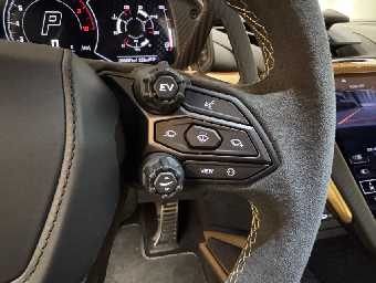 LAMBORGHINI REVUELTO 2025 Image 54