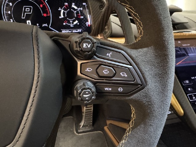 LAMBORGHINI REVUELTO 2025 Image 60