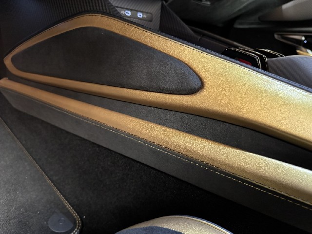 LAMBORGHINI REVUELTO 2025 Image 77