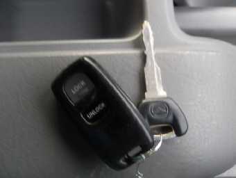 MAZDA BONGO FRIENDEE 2001 Image 14