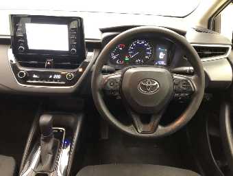 TOYOTA COROLLA TOURING 2020 Image 6