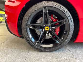 FERRARI SF90 STRADALE 2021 Image 11