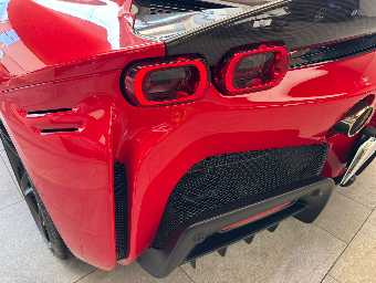 FERRARI SF90 STRADALE 2021 Image 17