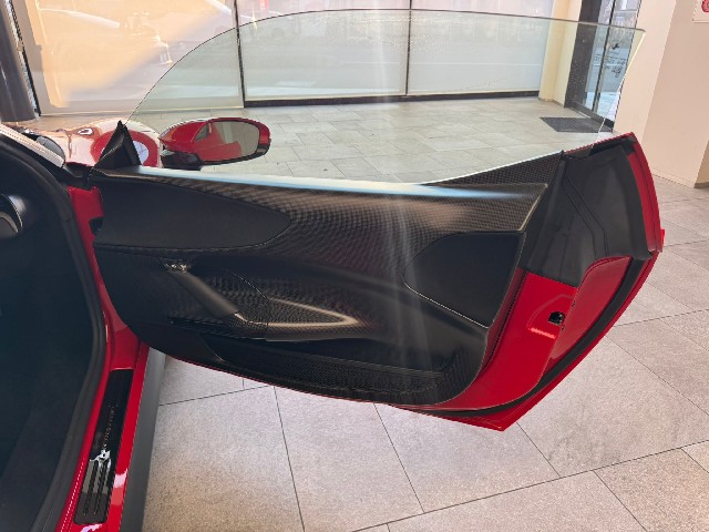 FERRARI SF90 STRADALE 2021 Image 37