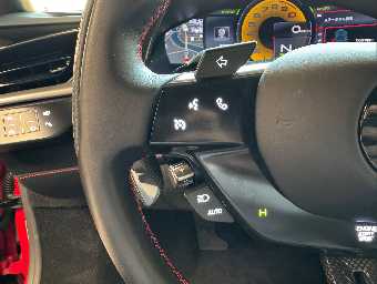 FERRARI SF90 STRADALE 2021 Image 32