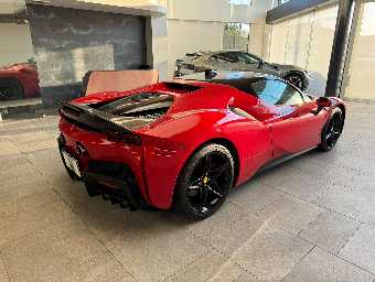 FERRARI SF90 STRADALE 2021 Image 5