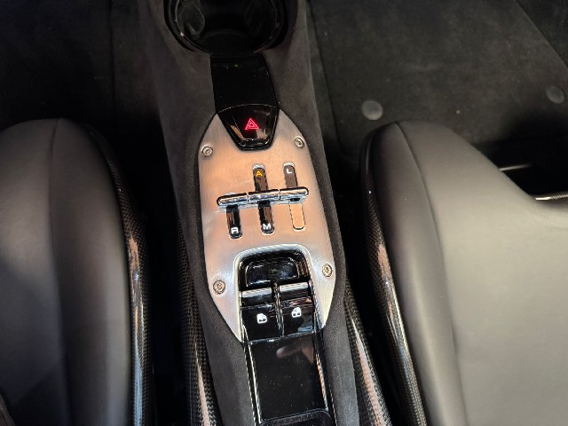 FERRARI SF90 STRADALE 2021 Image 45