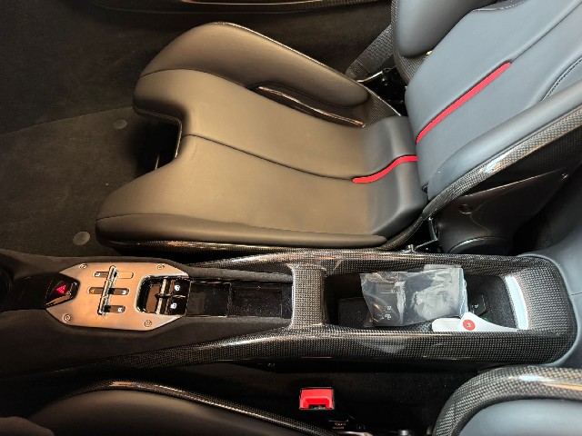 FERRARI SF90 STRADALE 2021 Image 50