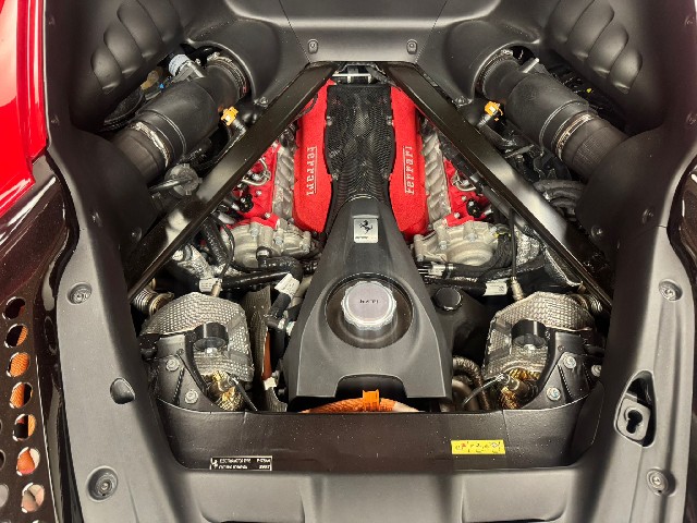 FERRARI SF90 STRADALE 2021 Image 55