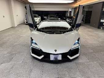 LAMBORGHINI REVUELTO 2025 Image 2