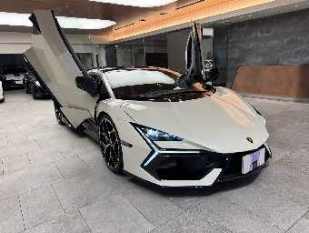 LAMBORGHINI REVUELTO 2025 Image 3