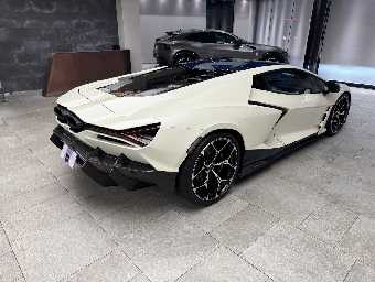 LAMBORGHINI REVUELTO 2025 Image 15