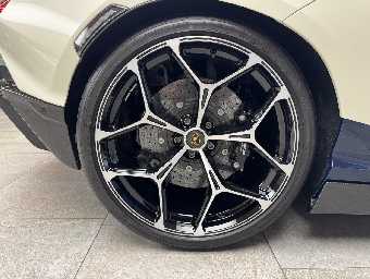 LAMBORGHINI REVUELTO 2025 Image 21